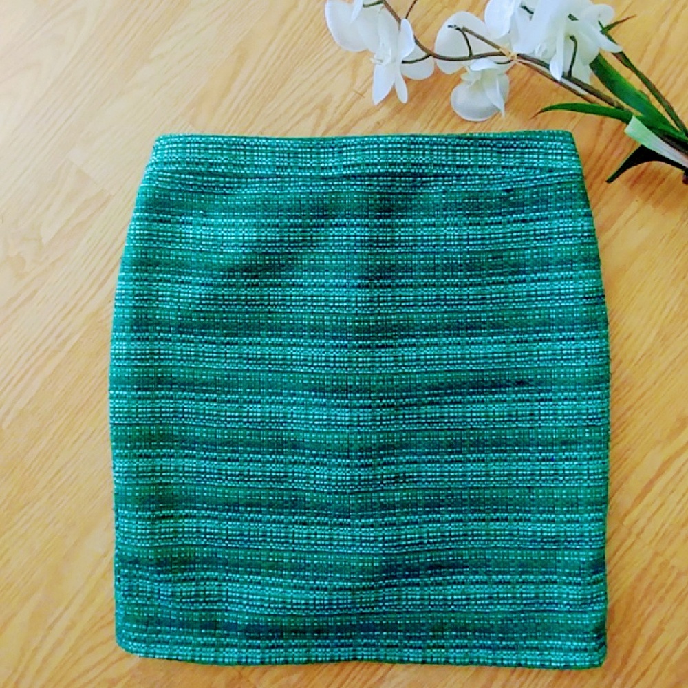 Dalia Collection Skirt - Green Tweed 💚